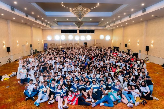 Hunderte AIESEC-Mitglieder bei einem internationalen Treffen
